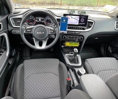 Търся екип или шофьор за 24 часа за най-новият Сийд на газ ( не харчи бензин). Колата е чисто нова - Изображение 3