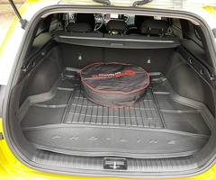 Търся екип или шофьор за 24 часа за най-новият Сийд на газ ( не харчи бензин). Колата е чисто нова - Изображение 4