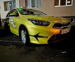 АРЕНДА!!! 55/65 ЛВ ! 0884387393 !Търся екип или шофьори  на 24ч за Киа сеед на Бензин!